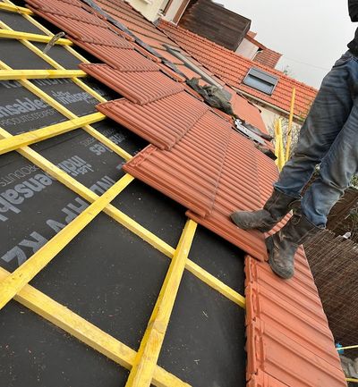 Artisan couvreur pour tous vos travaux de couverture à Montesson -  Établissement Broly dans les Yvelines (78)